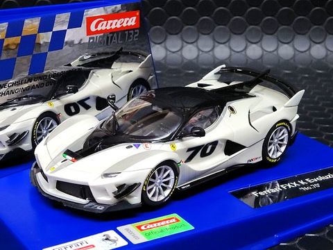 カレラ デジタル132 スロットカーランボルギーニ　ポリス　新品未開封未使用美 Amazon | Carrera 64211 ランボルギーニ ウラカン GT3 オンブラ