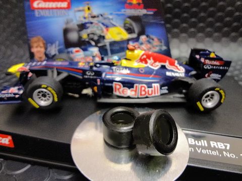Amazon | 1/43スケール スロットカーレース RCトラックカー