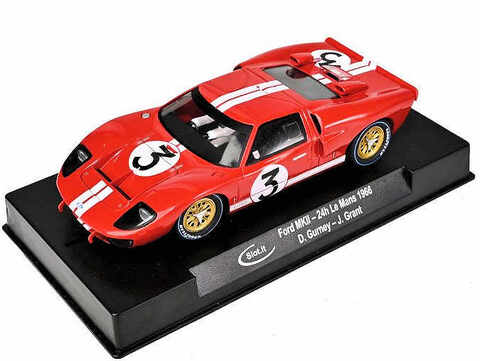 ノ*シ様 日模スロットカーレーシングコースとカレラ製1/24スロットカー2台のセ Amazon | 1/43スケール スロットカーレース RCトラックカー