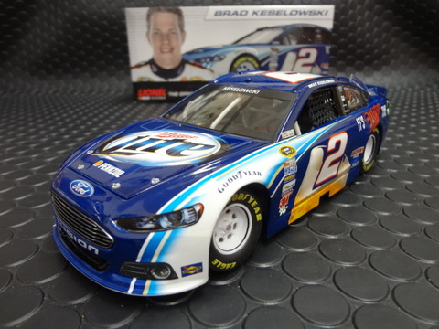 ダニカ・パトリック NASCARのミニカー 2016年 ダニカ・パトリック