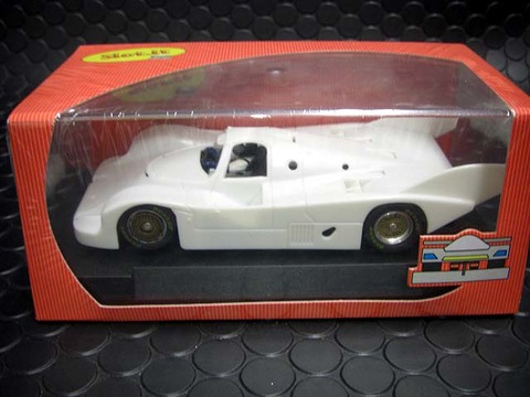 NASCAR・スロットカー・ミニカーの専門店<<サッキーズ