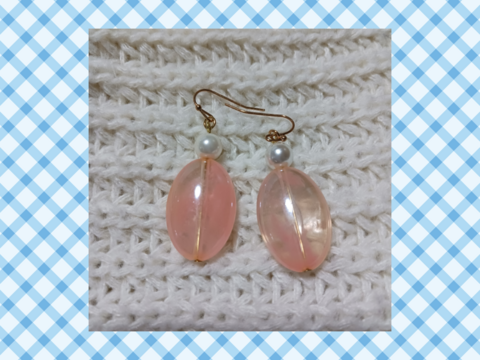 ピンクオーバルピアス