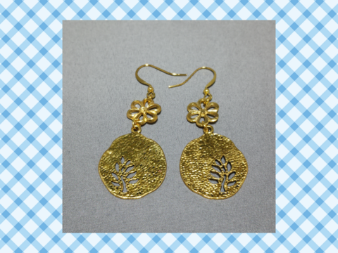葉っぱピアス