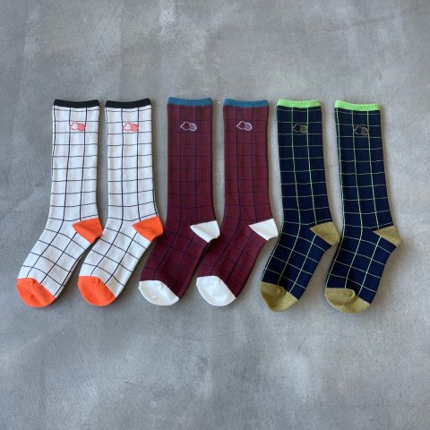 (16〜18)(17〜19)(22〜24)  inuinu socks　/ nunuforme