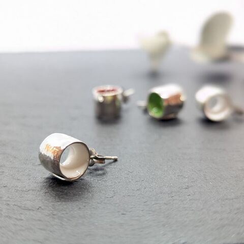 コロンと可愛いピアス　＊roll cake＊ ※片耳売り（シルバーピアス）
