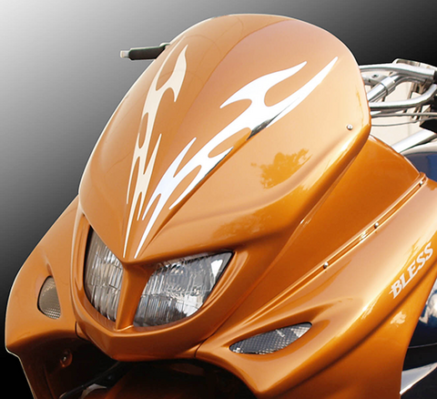 【マジェスティ125】フロントフェイスカウル（塗装済み品）