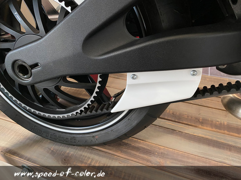 ファイバーグラス製ロワーベルトガード Buell XB [品番 XBGFK-016]