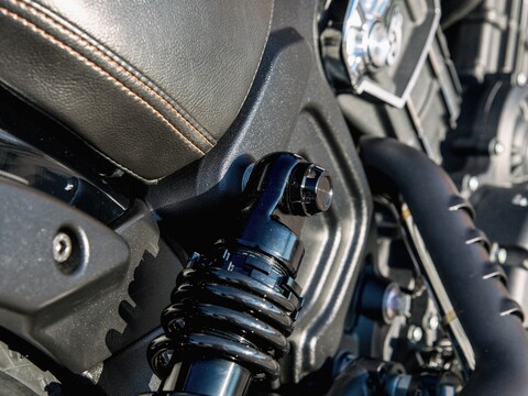 Indian Scout ショックアブソーバーボルトカバー [品番 SCPP-007]