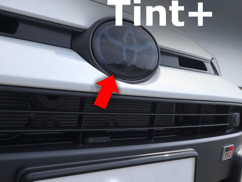 Tint+ トヨタ GRヤリス GXPA16/MXPA12 前期/後期 フロントエンブレム 用 (スモーク)