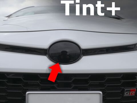 Tint+ トヨタ アクア MXPK11 GRスポーツ フロントエンブレム 用 (★ブラックスモーク)