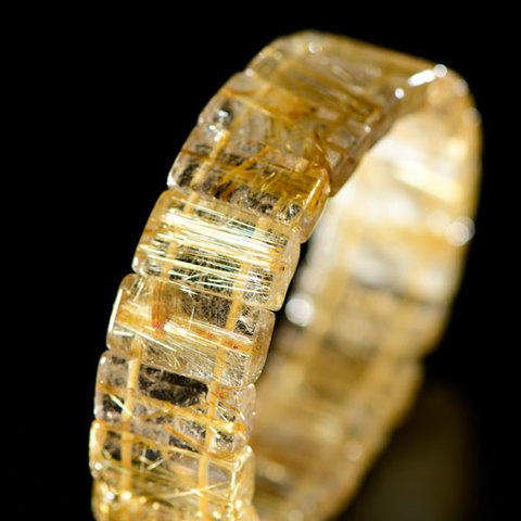 ヒマラヤ水晶究極品質　超高次元のエナジーフォーメーション　ケセラストーンのブレス