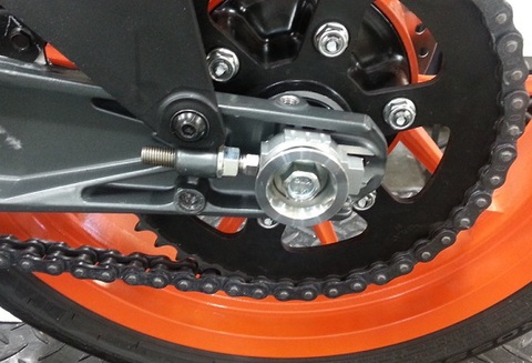 RC390 アクスル プルカップ