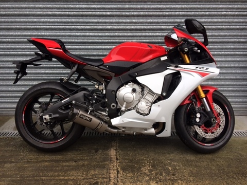Pipewerx YZF-R1/M Carbon Edge Lowマウント