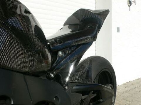 CBR1000RR カーボン リアセクションユニット