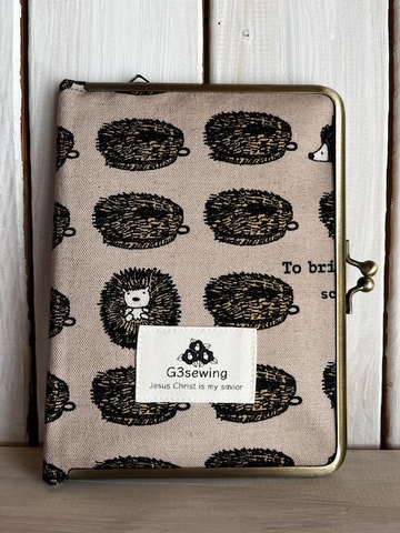 お薬手帳  ハリネズミ　ブラウン