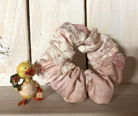 シュシュ　さくら　パステルピンク