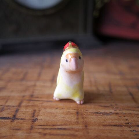つぐみ製陶所　フェーヴ（コザクラ）