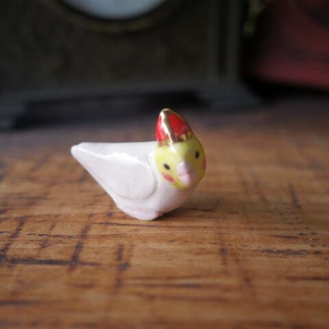 つぐみ製陶所　フェーヴ（オカメ）