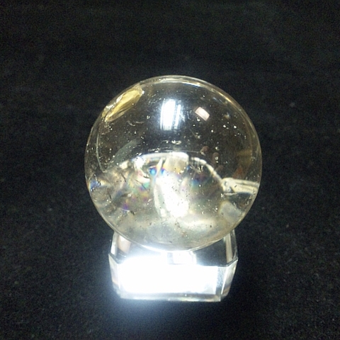 レインボー入り透明水晶玉38mm