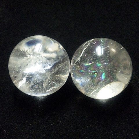 レインボー入り透明水晶玉33mm