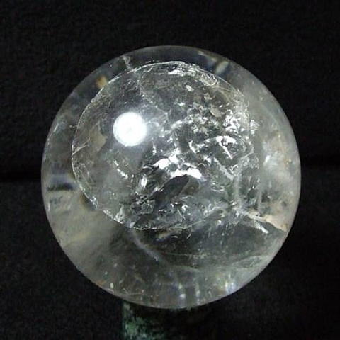 レインボー入り透明水晶玉84mm
