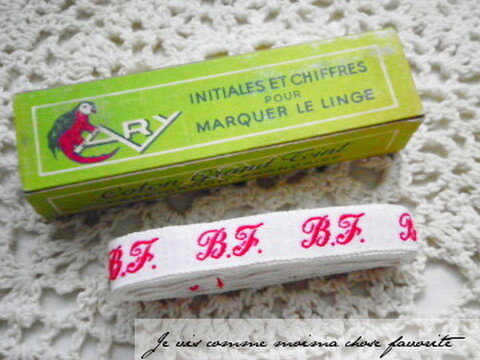 イニシャルテープ Bの商品一覧 | ～Je vis comme moi～ma chose favorite