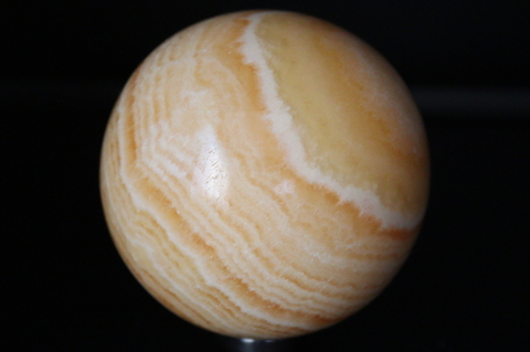 高品質！パキスタン産カルサイト丸玉65mm【高品質・光沢・希少】