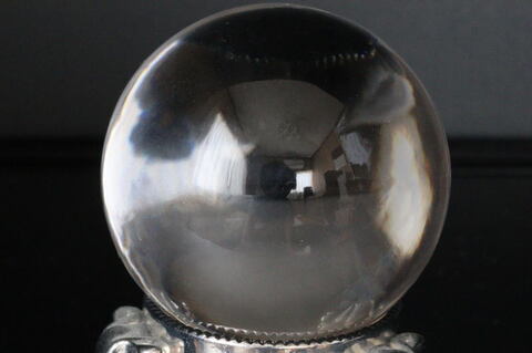 秘蔵品！完全透明！不純物一切なし！最高品質ガネーシュヒマール水晶54mm丸玉【最高品質・透明・光沢・超激レア】 