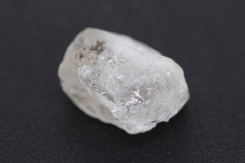 透けるホワイト　ロシア産フェナカイト原石 12.6ct