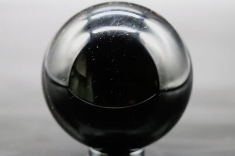 高品質チベット産モリオン55mm丸玉【最高品質・光沢・激レア】