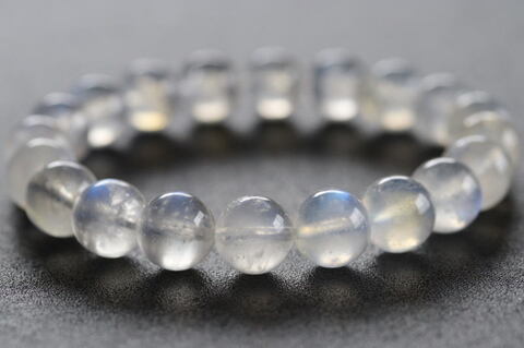 極上透明！ブルーシラー！10mm玉！高品質ムーンストーン・ブレスレット【高品質・透明・光沢・激レア】