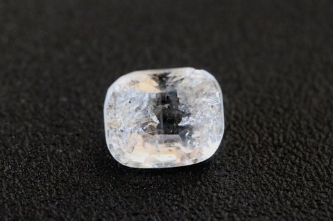 極上宝石2.11ct！超高波動ロシア産フェナカイト・ルース鑑別書付き【最高品質・超透明・超光沢・超激レア】