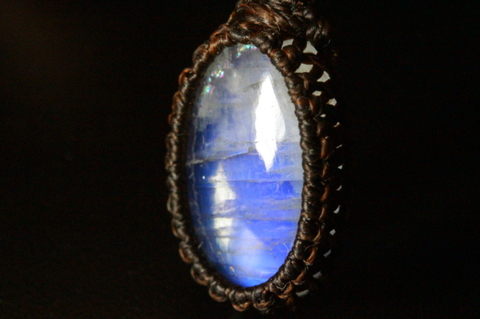 極上！超透明レインボームーンストーンペンダント【高品質・超透明・光沢・レインボー・激レア】