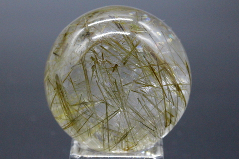 激レア！角閃石ガネーシュヒマール水晶39mm丸玉【高品質・透明・光沢・レインボー・激レア】 