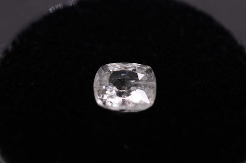 極上宝石0.94ct！超高波動ロシア産フェナカイト・ルース鑑別書付き【最高品質・超透明・超光沢・超激レア】