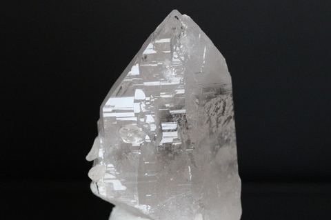 超光沢！神聖高波動！チベット産カイラス水晶139g【最高品質・透明・超光沢・激レア】