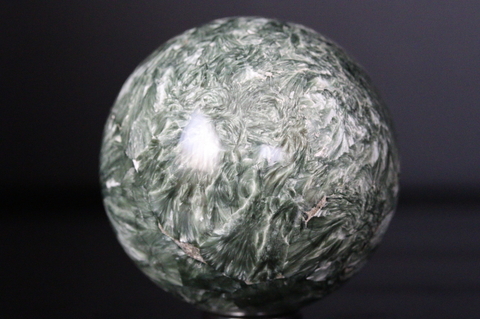 ビッグサイズ！高品質ロシア産セラフィナイト丸玉55mm【高品質・光沢・激レア】