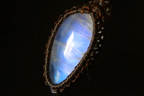 極上ブルーシラー！超透明レインボームーンストーンペンダント【最高品質・超透明・光沢・激レア】