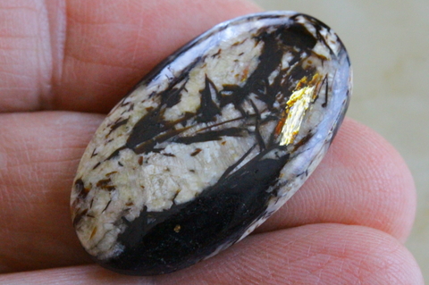 超激レア！ロシア産アストロフィライト・カボション【最高品質・高波動・光沢・超激レア】