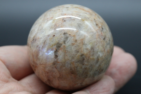 ブルーシラー！ロシア産ベロモライト・ムーンストーン49mm丸玉【高品質・高波動・光沢・レインボー・激レア】