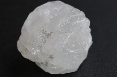 まるごとホワイト ロシア産フェナカイト原石 146ct