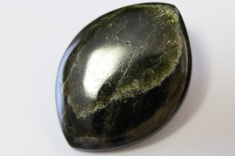 極上!ロシア産ブラックダイオプサイト【最高品質・高波動・光沢・超激レア】