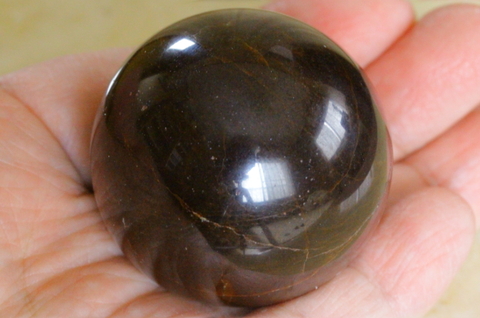 高品質！インド産スターガーネット46mm丸玉1【高品質・光沢】