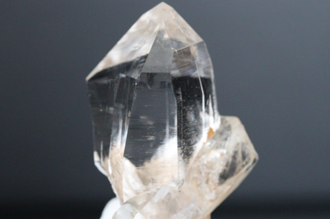 フルクリア＆貫入！超透明ガネーシュヒマール水晶26.0g【最高品質・超透明・超光沢・超激レア】