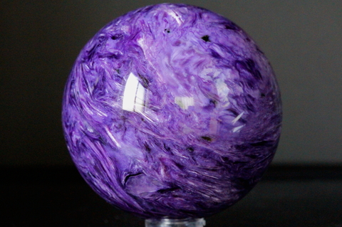 極上究極！シルキー濃い紫色！ロシア産チャロアイト60mm丸玉【最高品質・光沢・超激レア】