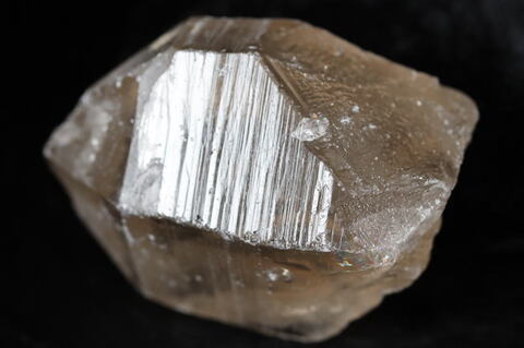 レコードキーパー多数！高波動ウラル産レムリアン水晶84.9g【高波動・透明・光沢・レコードキーパー・レインボー・超激レア】