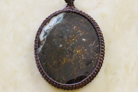 超激レア！ロシア産アストロフィライトペンダント【最高品質・高波動・光沢・超激レア】