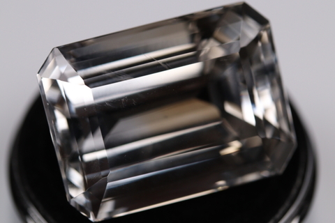 世界最大ミュージアムクラス64.9ct！究極完全透明！最高波動ロシア産フェナカイト・ルース【最高品質・超透明・超光沢・超超激レア】