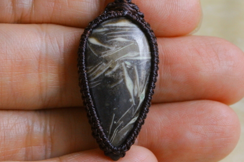 激レア！高品質バットケイブジャスパーペンダント【高品質・光沢・激レア】