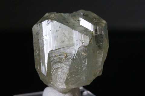 強烈レインボー！ロシア産天然トパーズ原石【高品質・透明・光沢・レインボー・激レア】